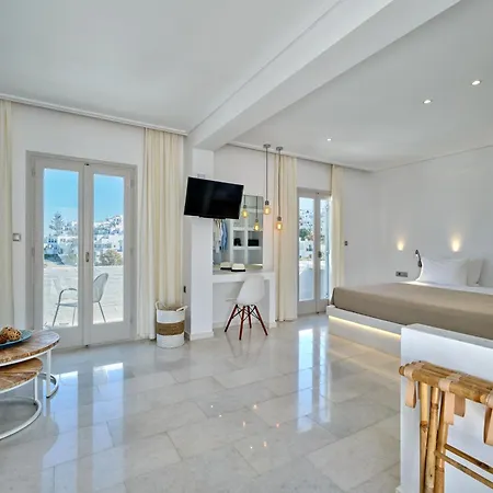 Kanale's & Naousa (Paros)