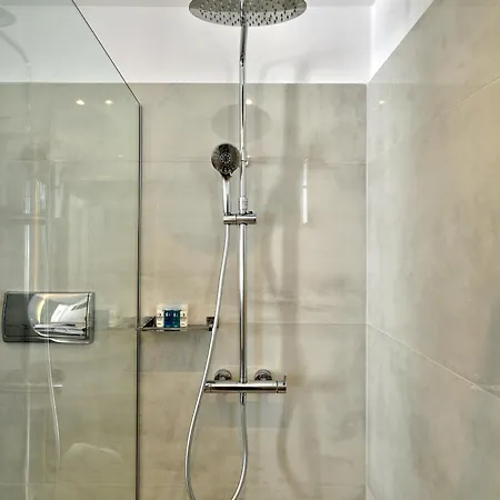 Hotel Kanale's & Naousa (Paros)