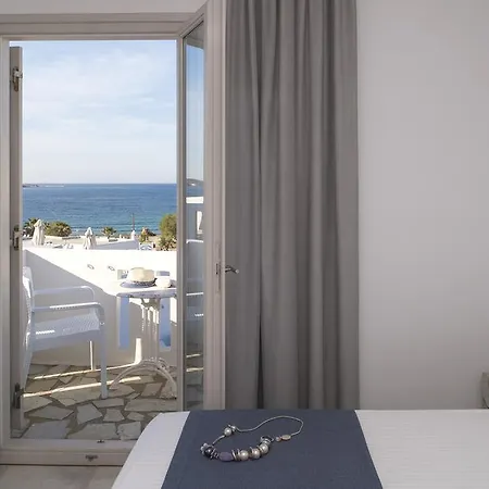 Hotel Kanale's & Naousa (Paros)