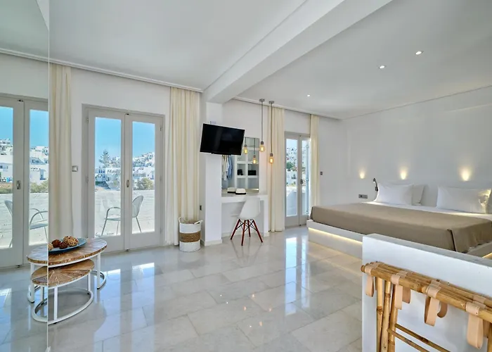 Kanale's & Νάουσα