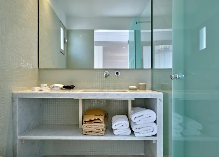 Kanale's & فندق ناوسا