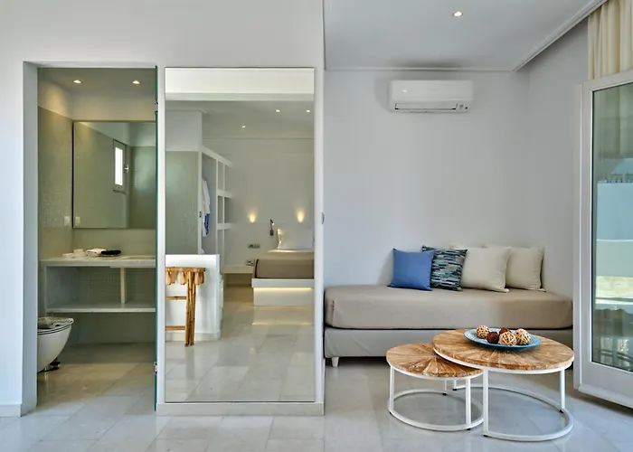 Kanale's & Νάουσα