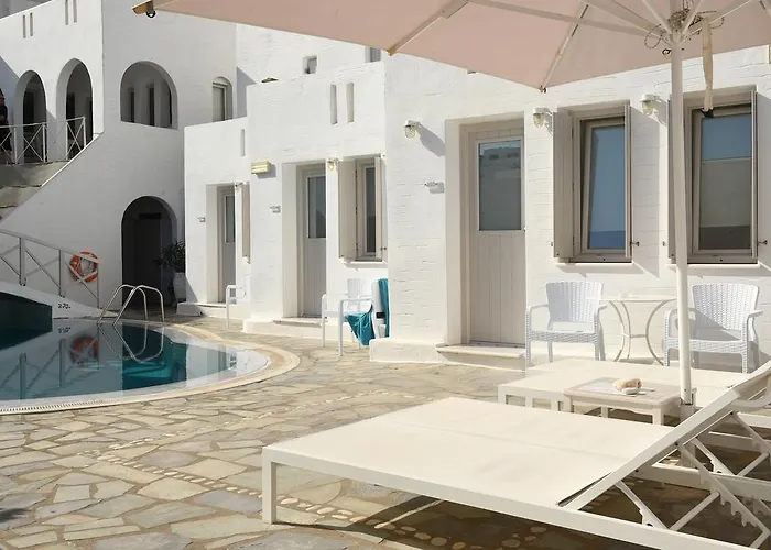 فندق Kanale's & 4*